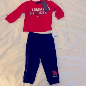 Baby boys Tommy Hilfiger set.